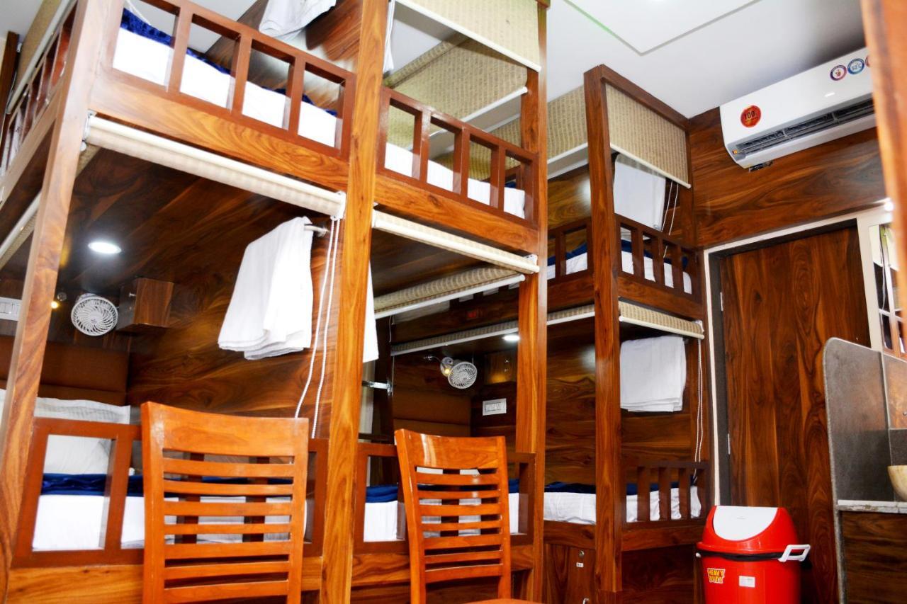 Hotel Nest N Rest - Bombaj Exteriér fotografie