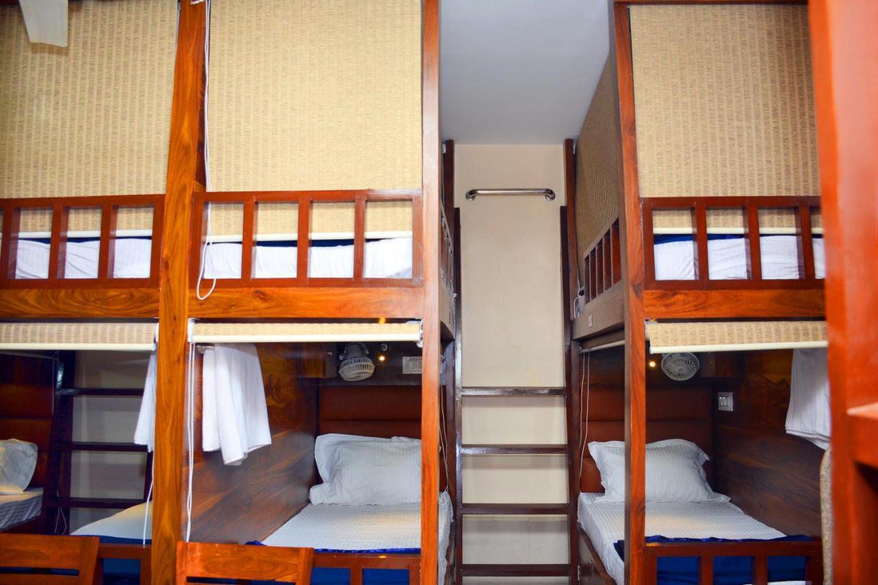 Hotel Nest N Rest - Bombaj Exteriér fotografie